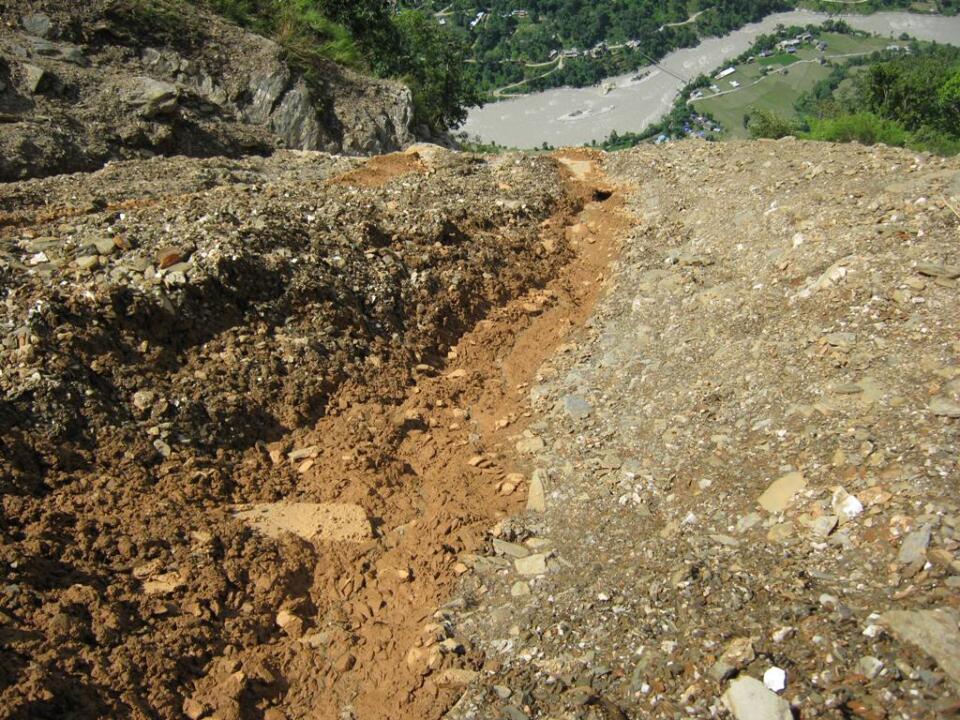 ladslide torakhet vakimli (1)